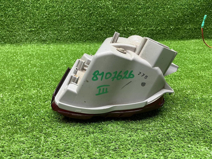 ПТФ правый Toyota Land Cruiser 200 (2015-2021)