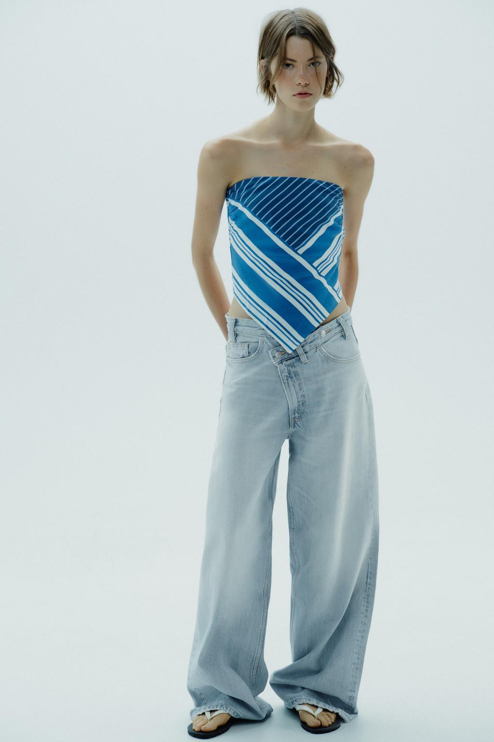 ZARA ЛЬНЯНОЙ ТОП БЕЗ БРЕТЕЛЕЙ, СИНИЙ/БЕЛЫЙ