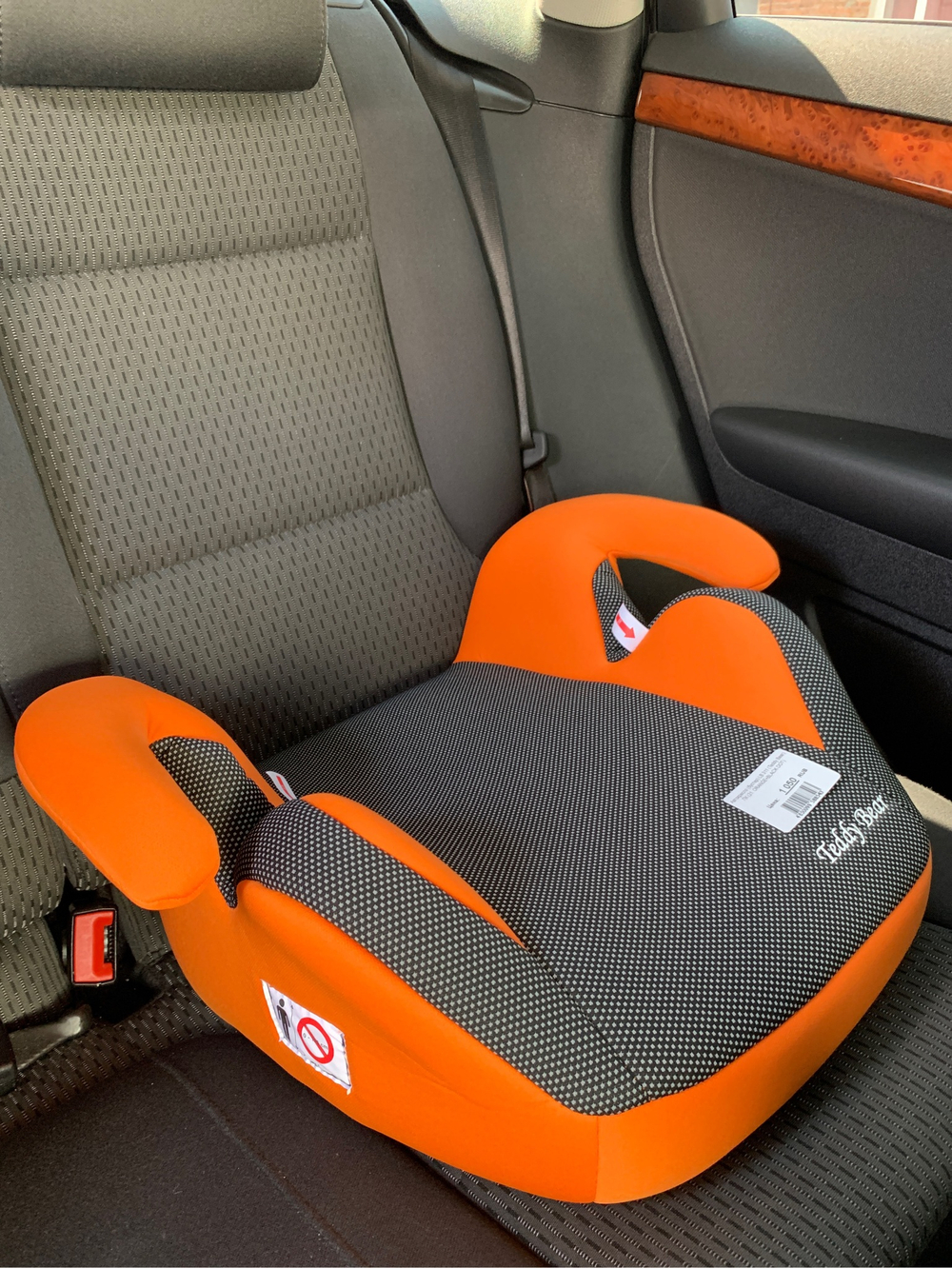 Автокресло (бустер) LB 311 (Teddy Bear) ПК (21. ORANGE+BLACK DOT)