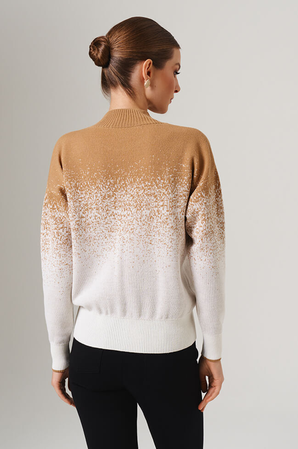 23115 Джемпер женский (песочно-молочный)