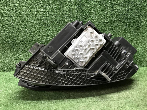 Фара правая Geely Tugella (2019-2024) LED