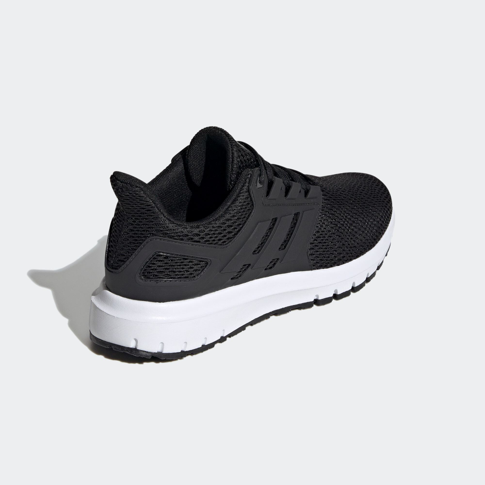 Кроссовки adidas Ultimashow