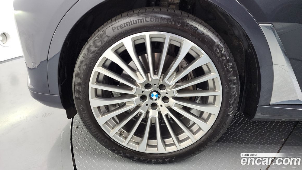 BMW X7 (G07) xDrive 40d Design Pure Excellence 6-и местный (01.2022)