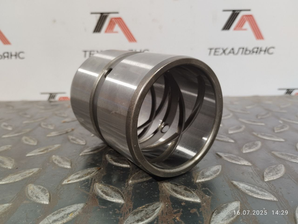 Втулка 331-1520