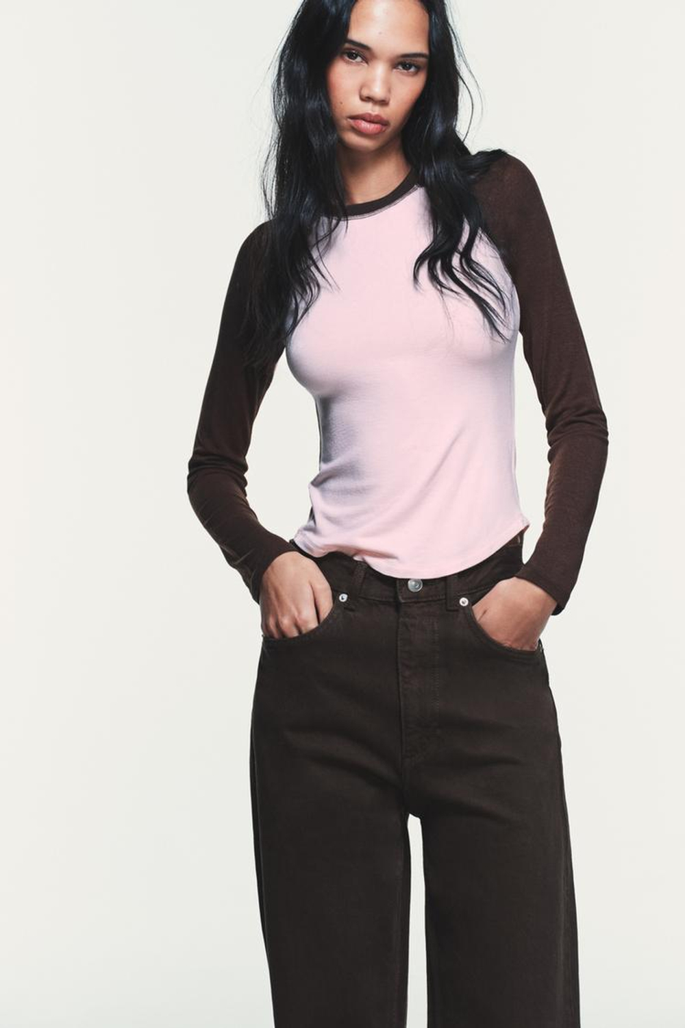 ZARA ФУТБОЛКА РЕГЛАН С КОНТРАСТНЫМИ ДЕТАЛЯМИ, ОТТЕНКИ КОРИЧНЕВОГО