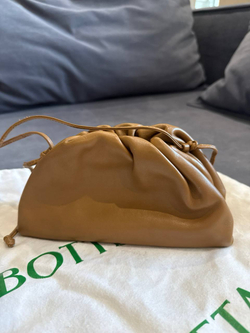 Сумка Bottega Veneta Pouch mini