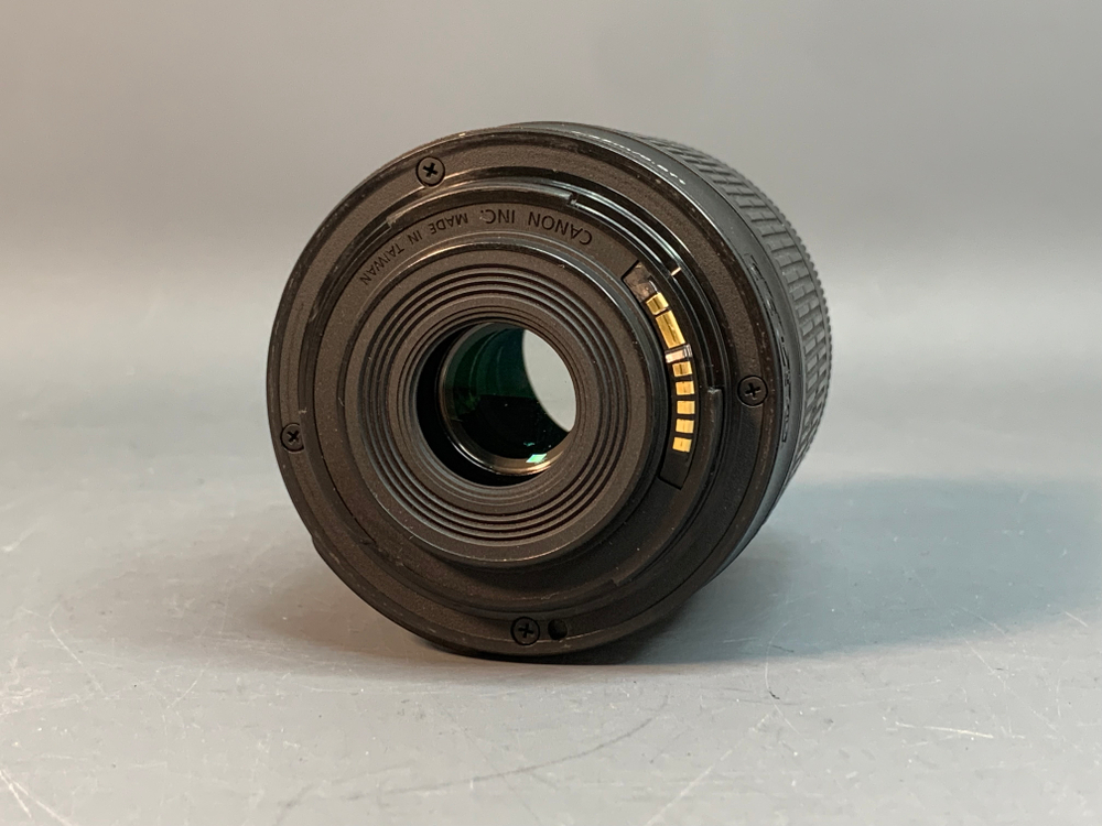 Canon EOS 550D Kit 18-55mm 550 Кадров