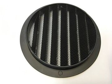 Круглая решетка черного цвета с защитной сеткой от насекомых и наклонными ламелями DEC DSAV 100B (Нидерланды)