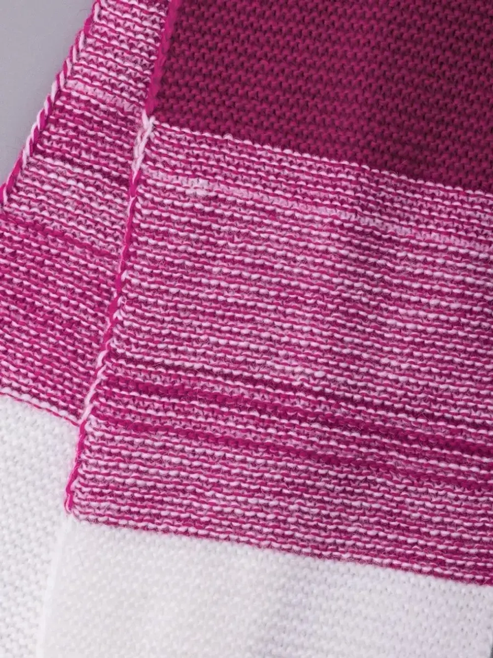 Шапка для девочки зимняя вязаная и шарф