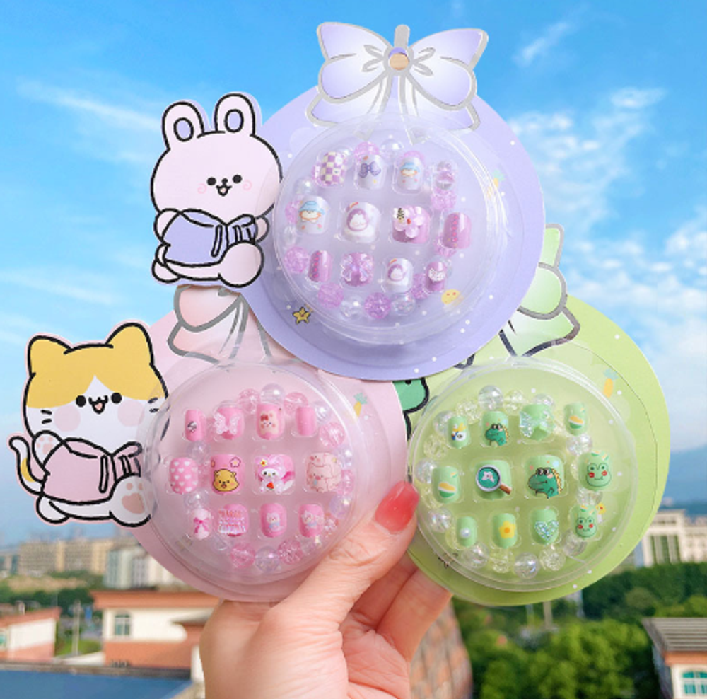 Накладные ногти с браслетом &quot;Stickers&quot;