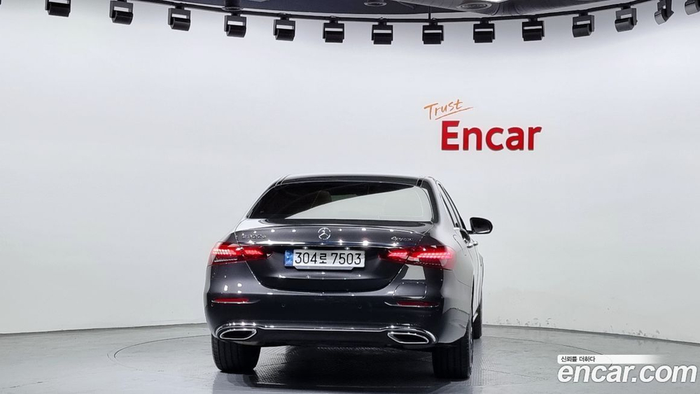 Mercedes-Benz E-Class W213 E300e 4MATIC Exclusive (04.2021)