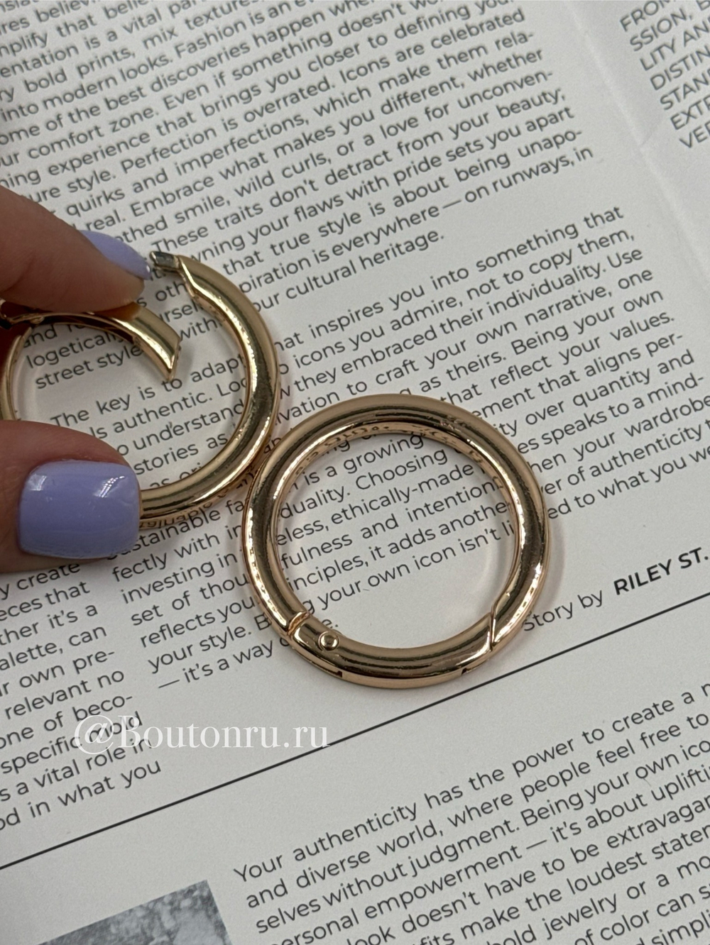 Карабин-кольцо золотистое