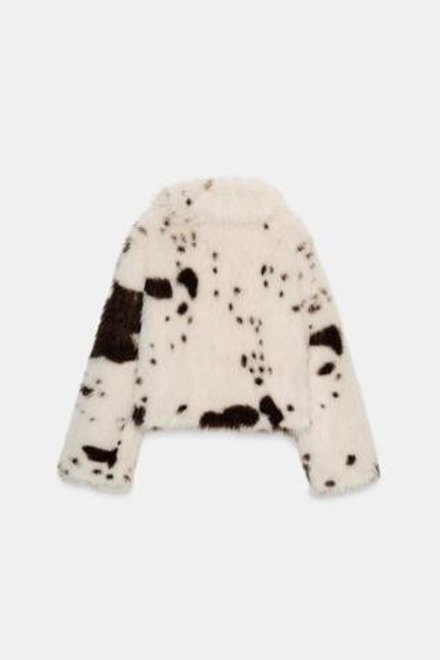 ZARA КОРОТКАЯ ШУБА ИЗ ИСКУССТВЕННОГО МЕХА С АНИМАЛИСТИЧЕСКИМ ПРИНТОМ, КОРИЧНЕВЫЙ/БЕЛЫЙ