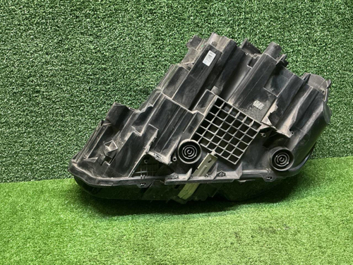 Фара правая BMW X1 F48 (2019-2022) LED