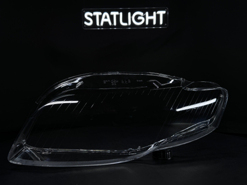 Левое стекло фары AUDI A4 B7 2004-2009