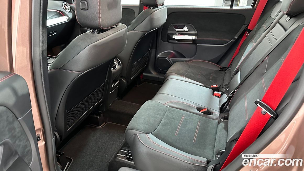 Mercedes-Benz GLB-Class X247 AMG GLB35 4MATIC (05.2023)