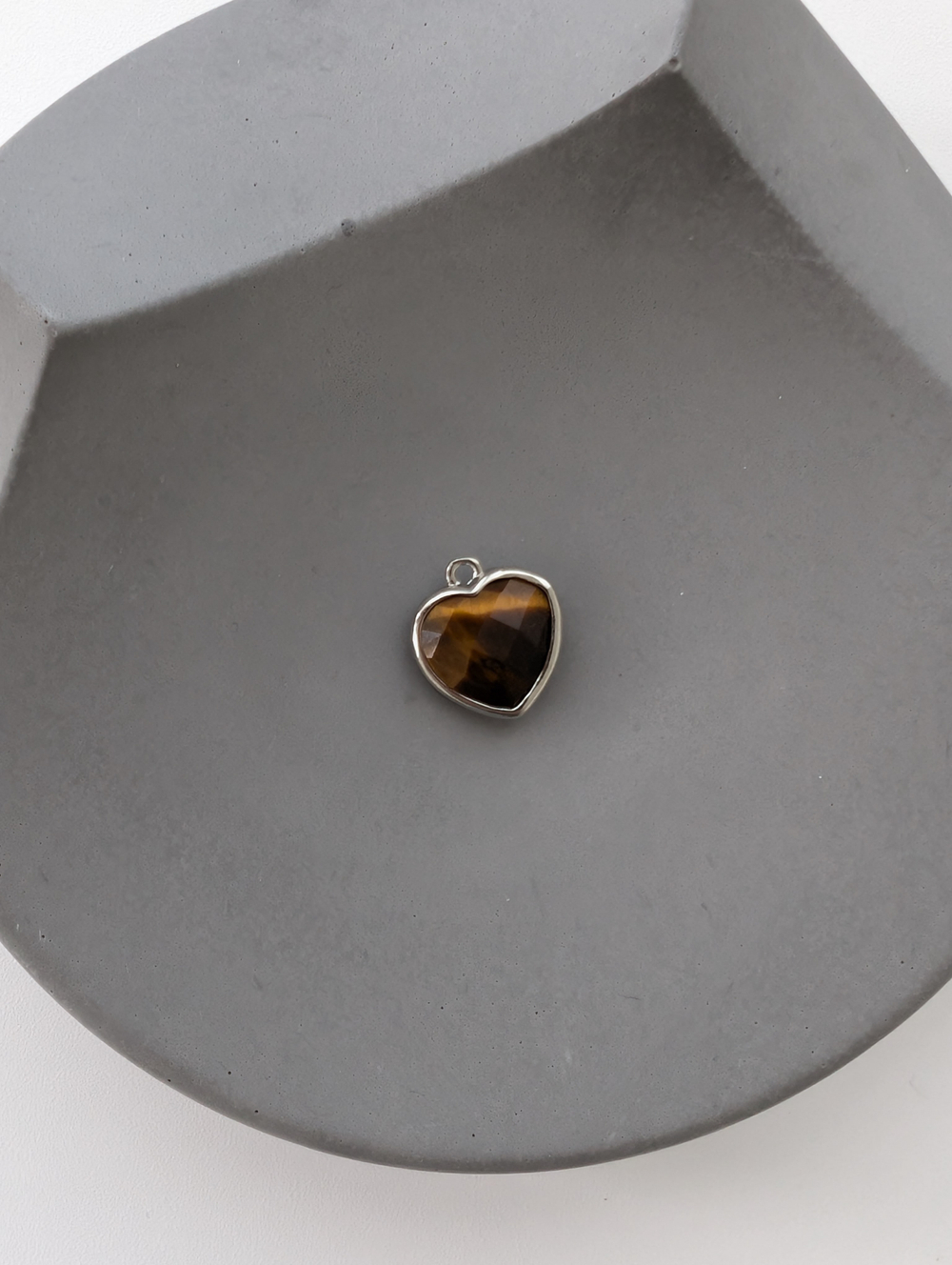 Подвеска сердце тигровый глаз, 13мм