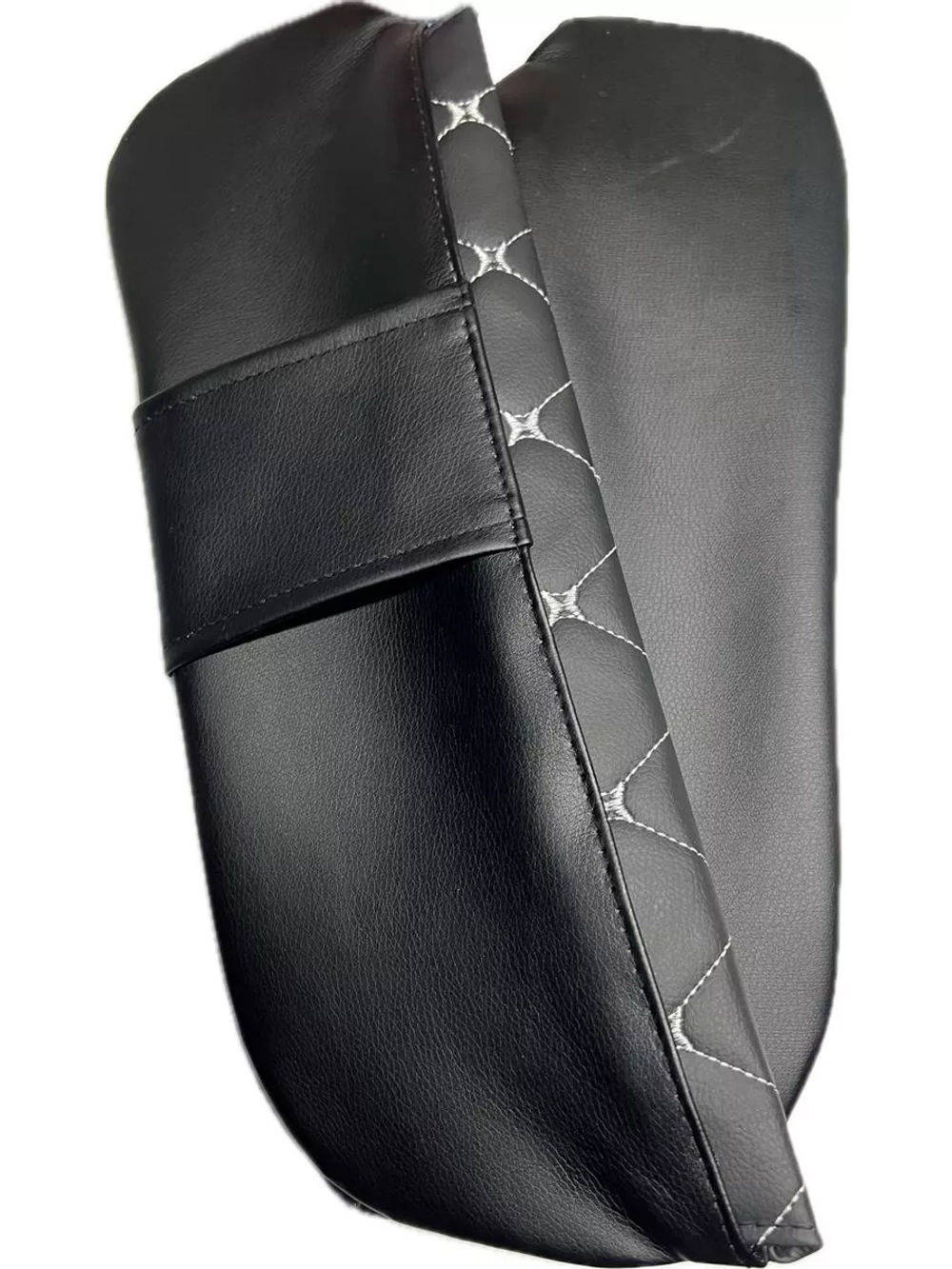 Чехлы на козырьки ВАЗ 2104, 2105, 2107 (белая Бабочка)