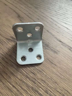 Уголок крепежный ,мебельный, бытовой 30 x 30 x 30 усиленный, (20 шт)