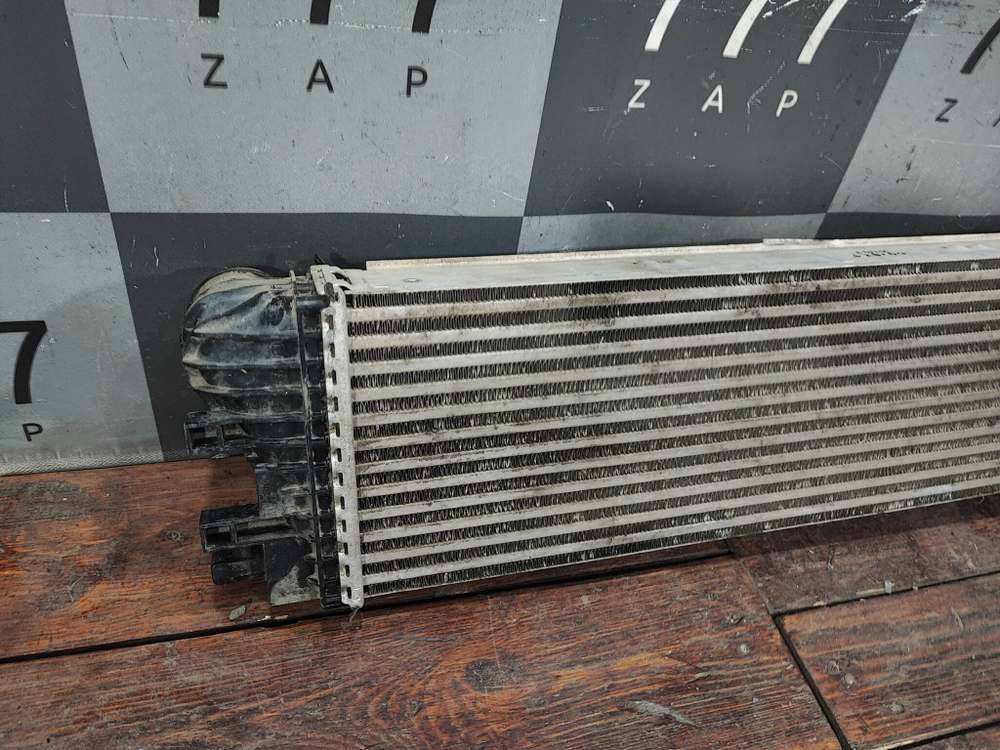 Интеркулер Mercedes V-Class (W447) 14-нв Б/У Оригинал A4475011301