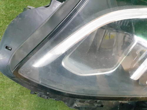 Битая Фара левая Mercedes E W213 (2016-2021) LED