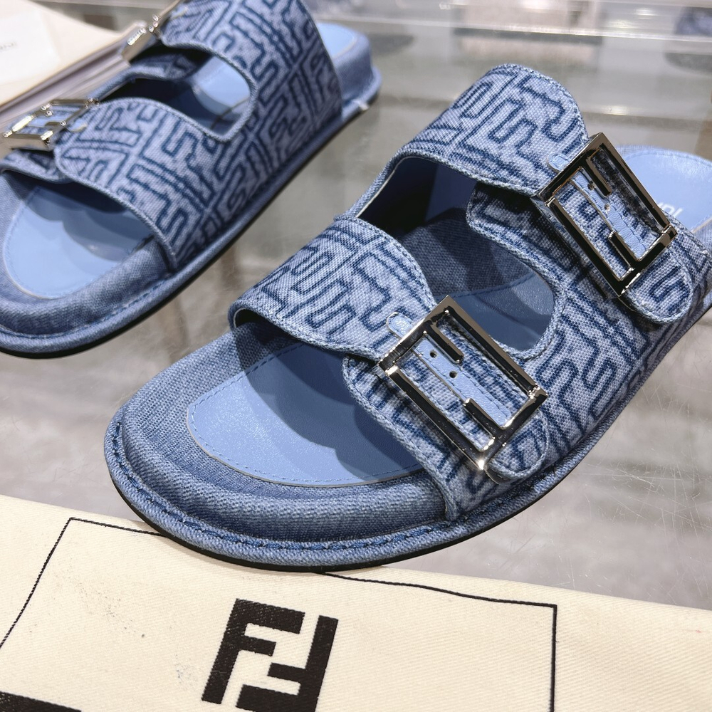 Fendi Feel Slides