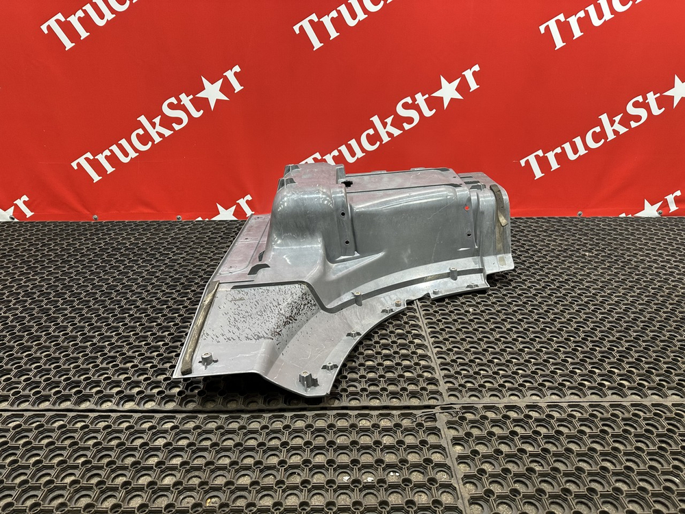 Корпус подножки левый