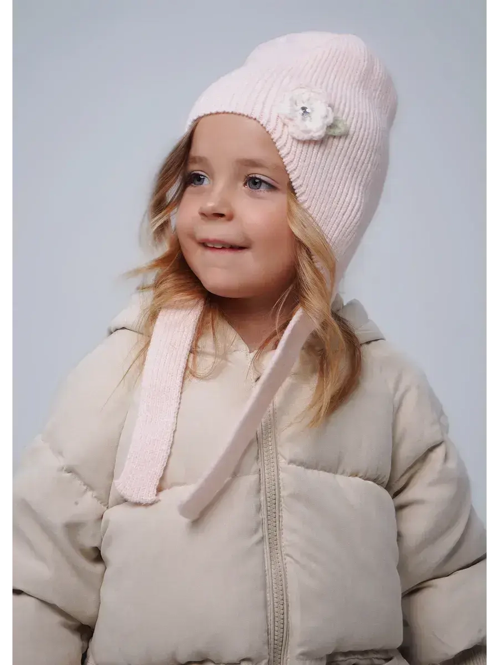 Шапка-чепчик для девочек на осень