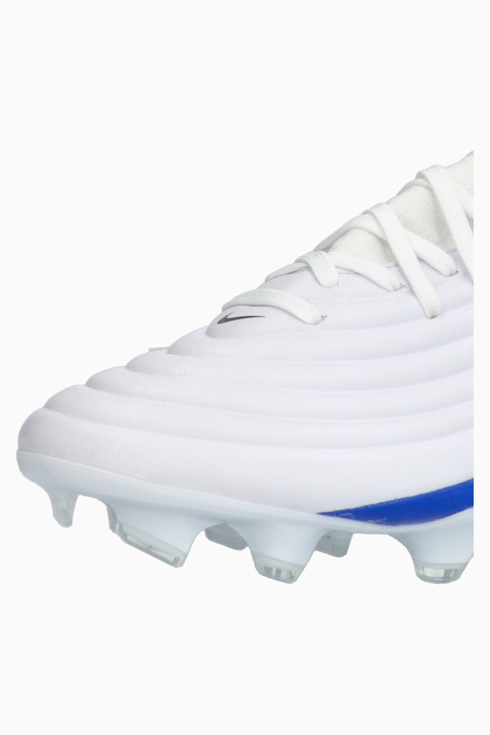 Бутсы Nike Tiempo Maestro Academy FG/MG - белый