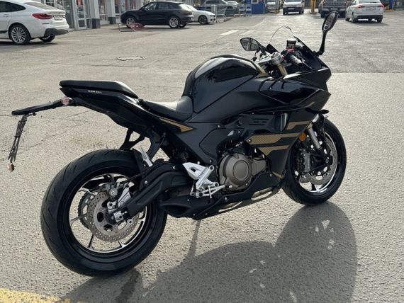 Мотоцикл SHARMAX GP RS 601 Ultra