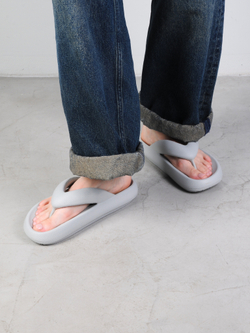 Шлепанцы женские серые