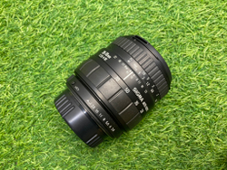 Sigma AF 28-70mm 2.8-4 UC PA-Z
