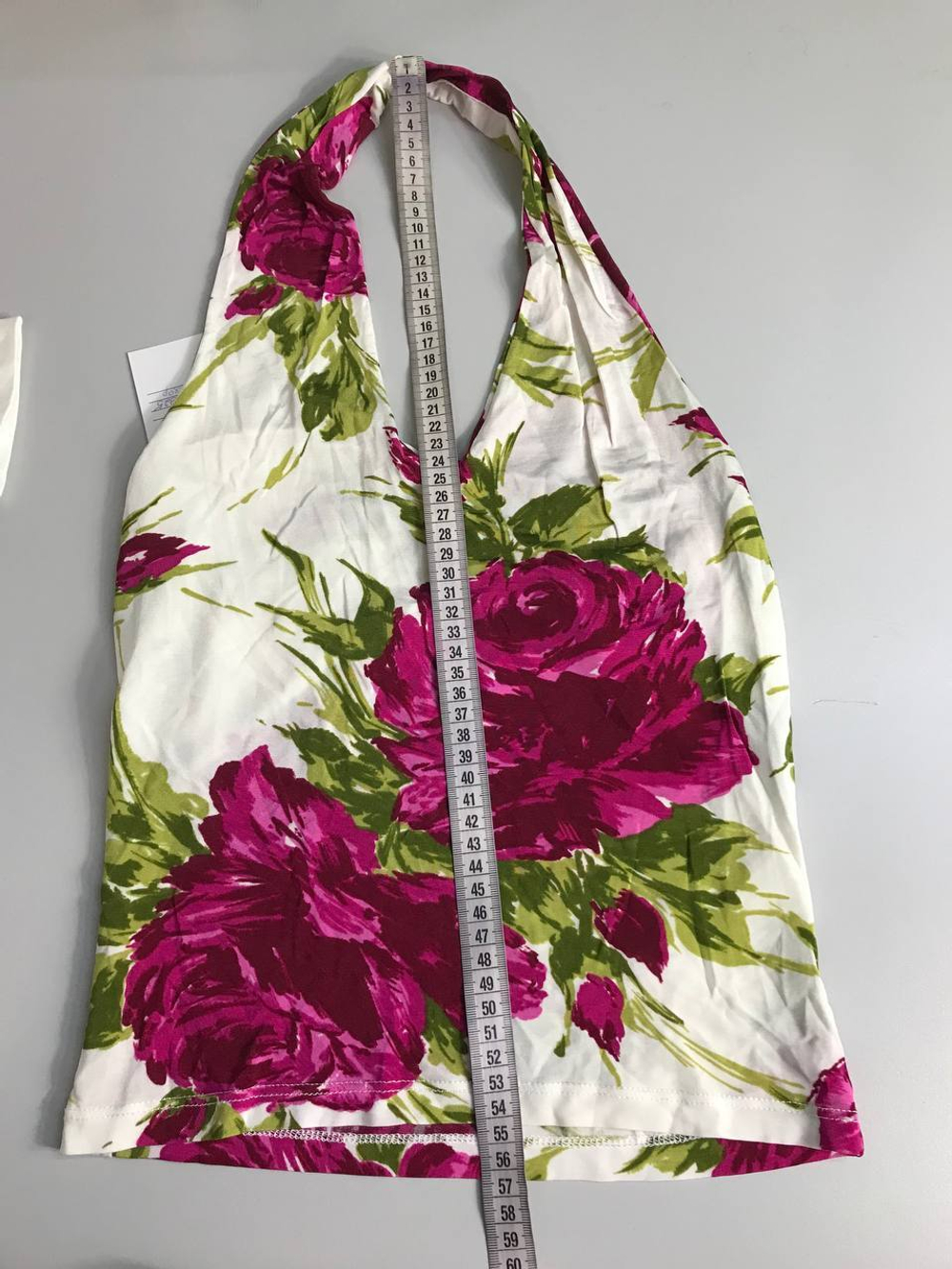 Топ с ярким принтом и открытой спиной 42 размер