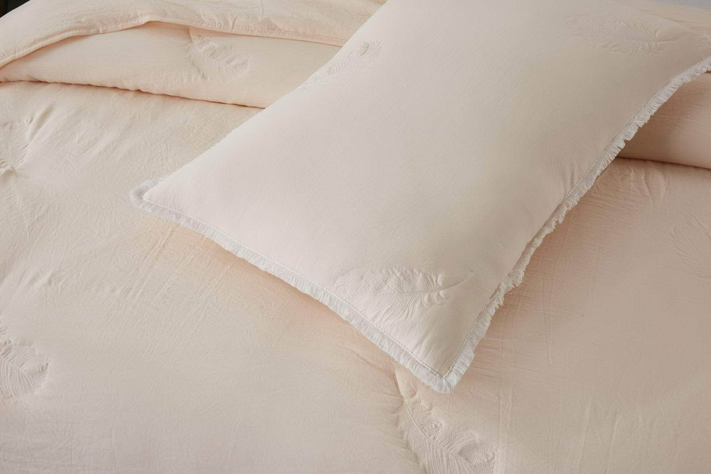 Покрывало 230x250 и 2 наволочки 50х70 Sofi De MarkO Наоми кремовое