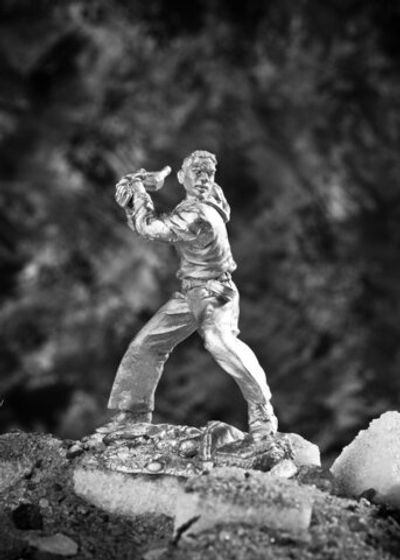 Оловянный солдатик Моряк со связкой гранат