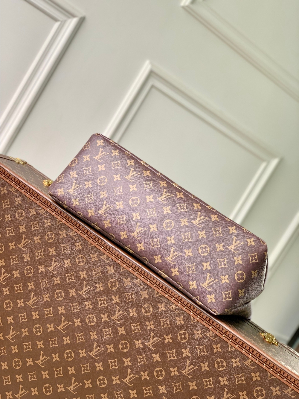 Louis Vuitton Shopper Tote MM