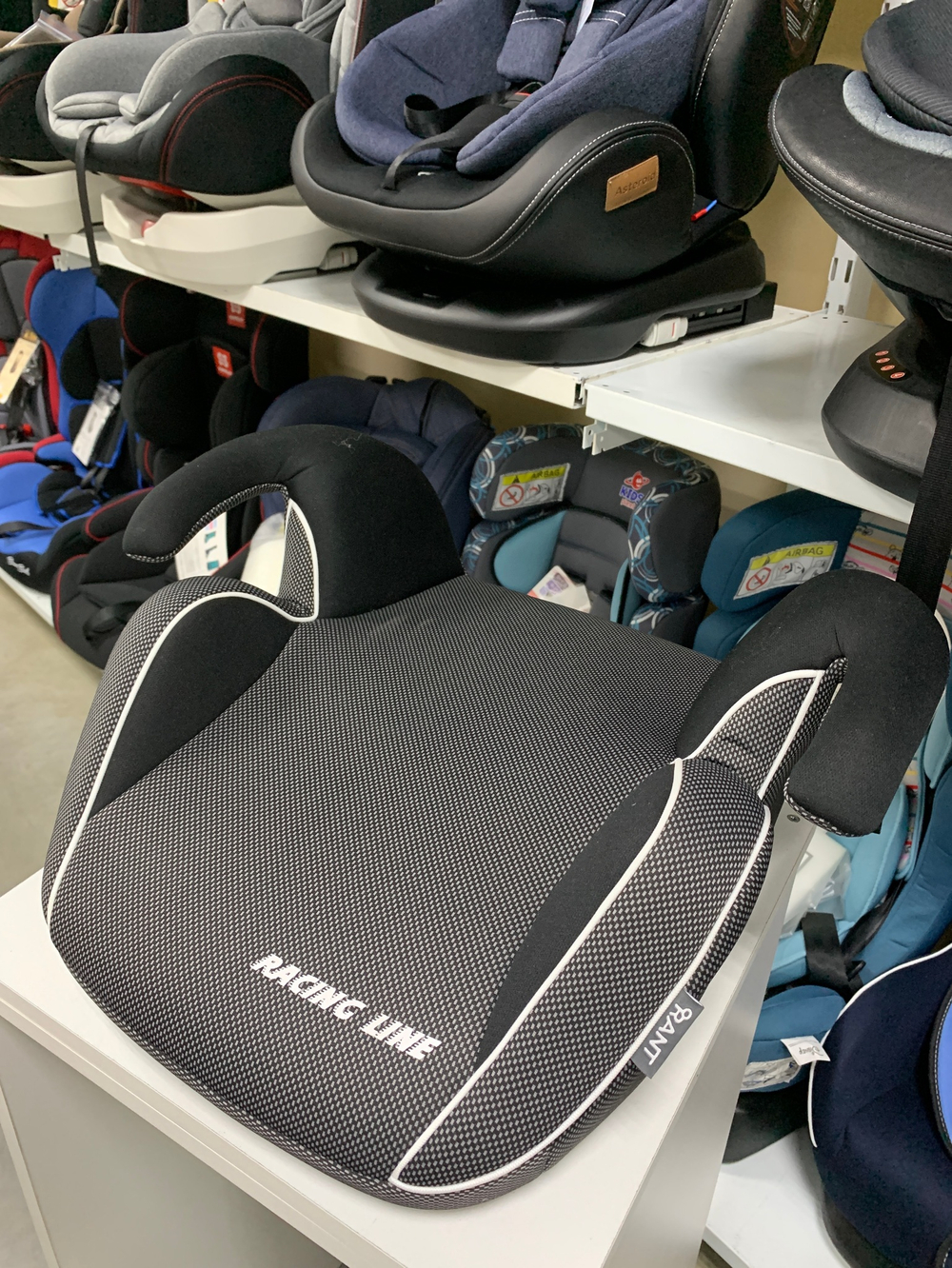 Автокресло Rant "Racer" гр.2-3 LB 311 (15-36 кг) карбон+ черный (Black)