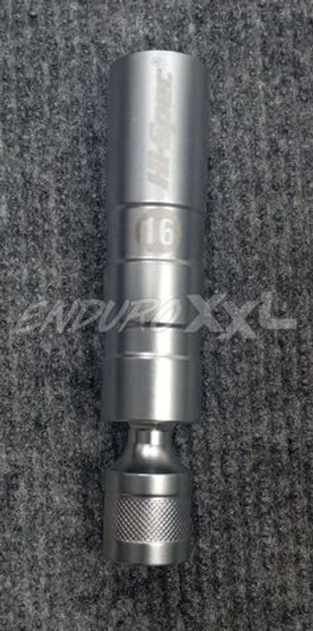 Ключ свечной с карданом М16