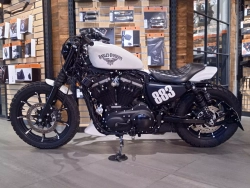 IRON 883 2018 CUSTOM