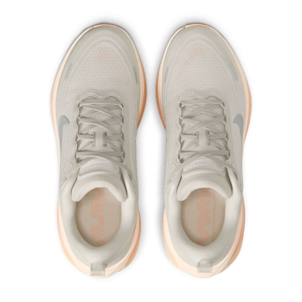 Женские Кроссовки для бега Nike VOMERO PLUS - LIGHT BONE/METALLIC SILVER/ARCTIC ORANGE