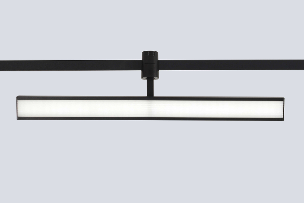 Светильник трековый для гибкой магнитной системы Crystal Lux CLT 0.37 001 18W BL SMART