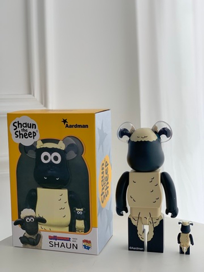 Bearbrick Shaun The Sheep 400% + 100%