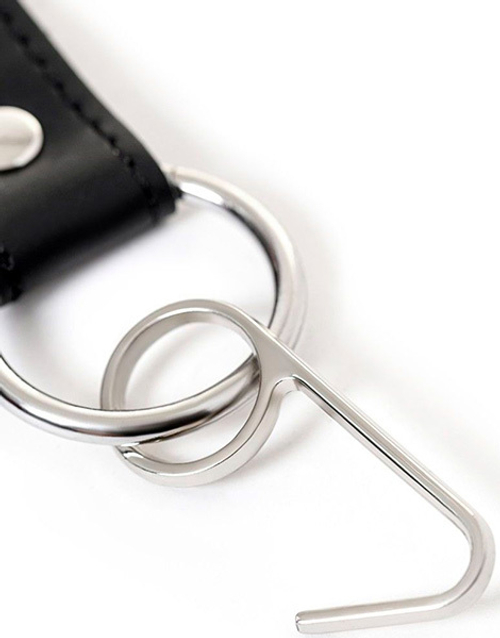 Кляп-крючок на чёрном кожаном ремешке ToyFa Theatre 708005