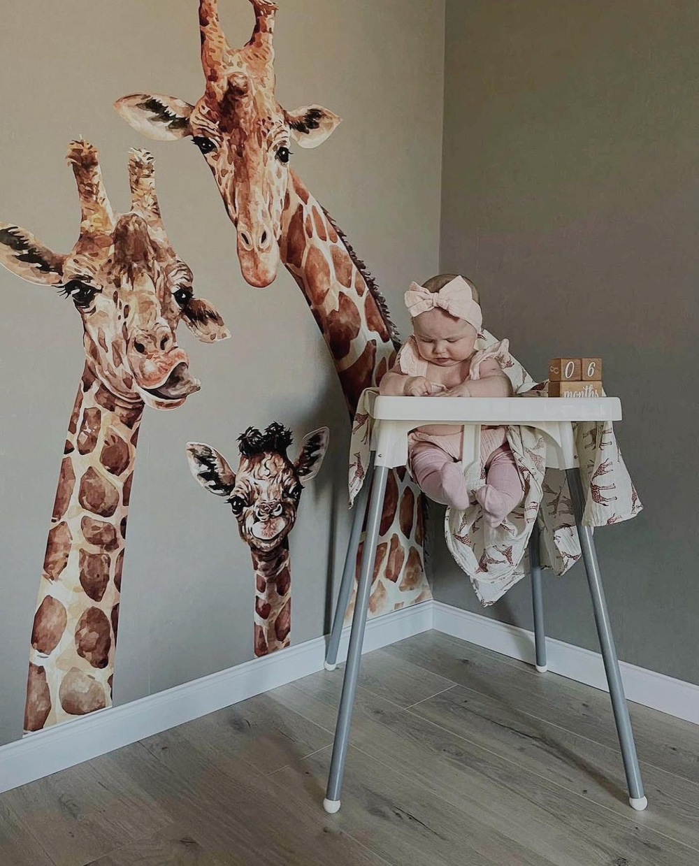 Наклейки СЕМЬЯ ЖИРАФОВ размер L