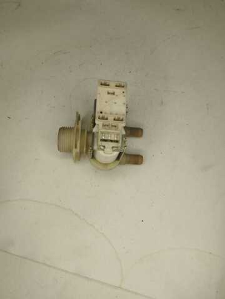 Клапан подачи воды для стиральных машин Bosch 428210 б/у