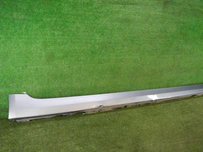 Накладка порога правая BMW 5er G30 (2017-2020)