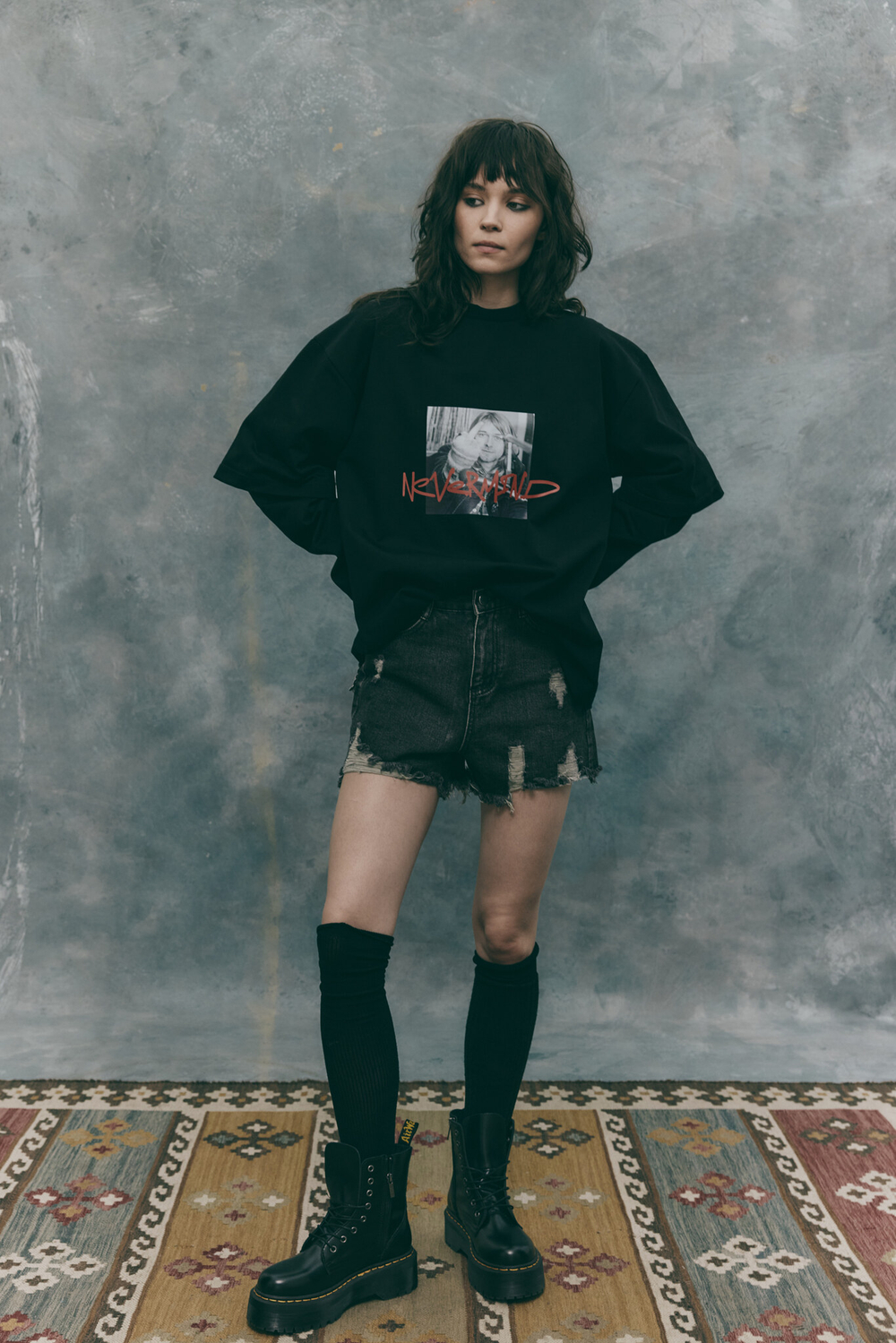 Лонгслив Nevermind, черный