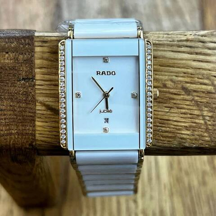 Часы Rado