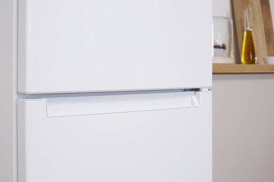 Холодильник Indesit DF 5200 B