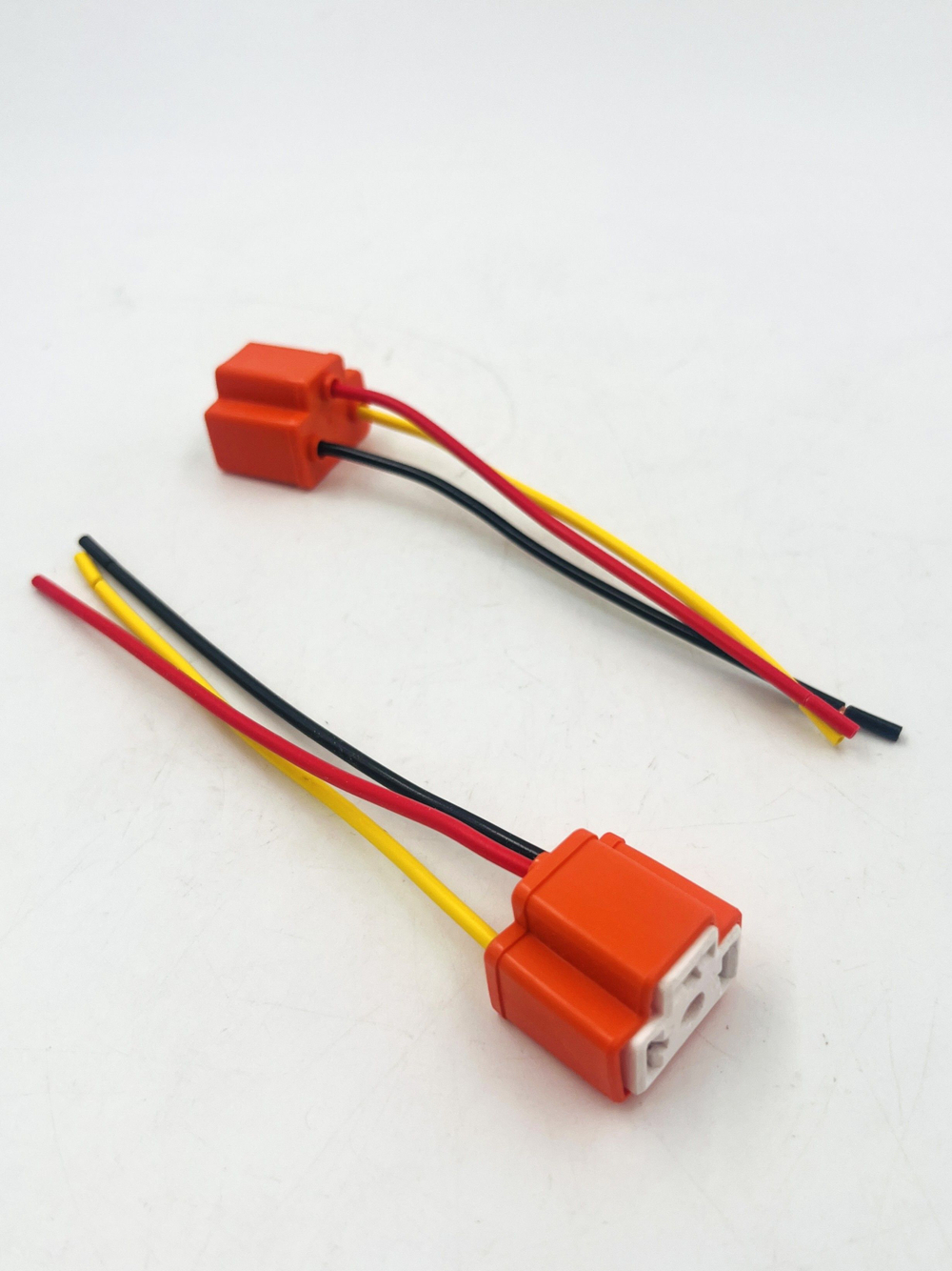 Разъем (колодка) лампы H4 керамика комплект 2 шт